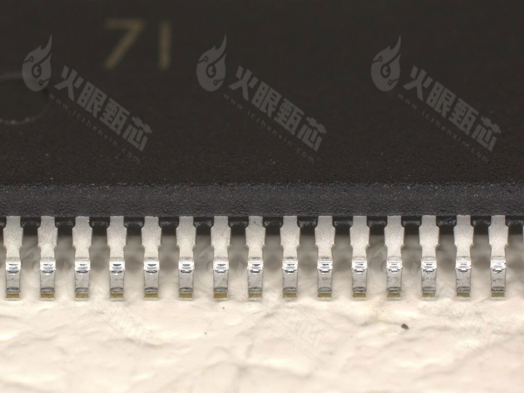 XCR3128XL-7VQ100I