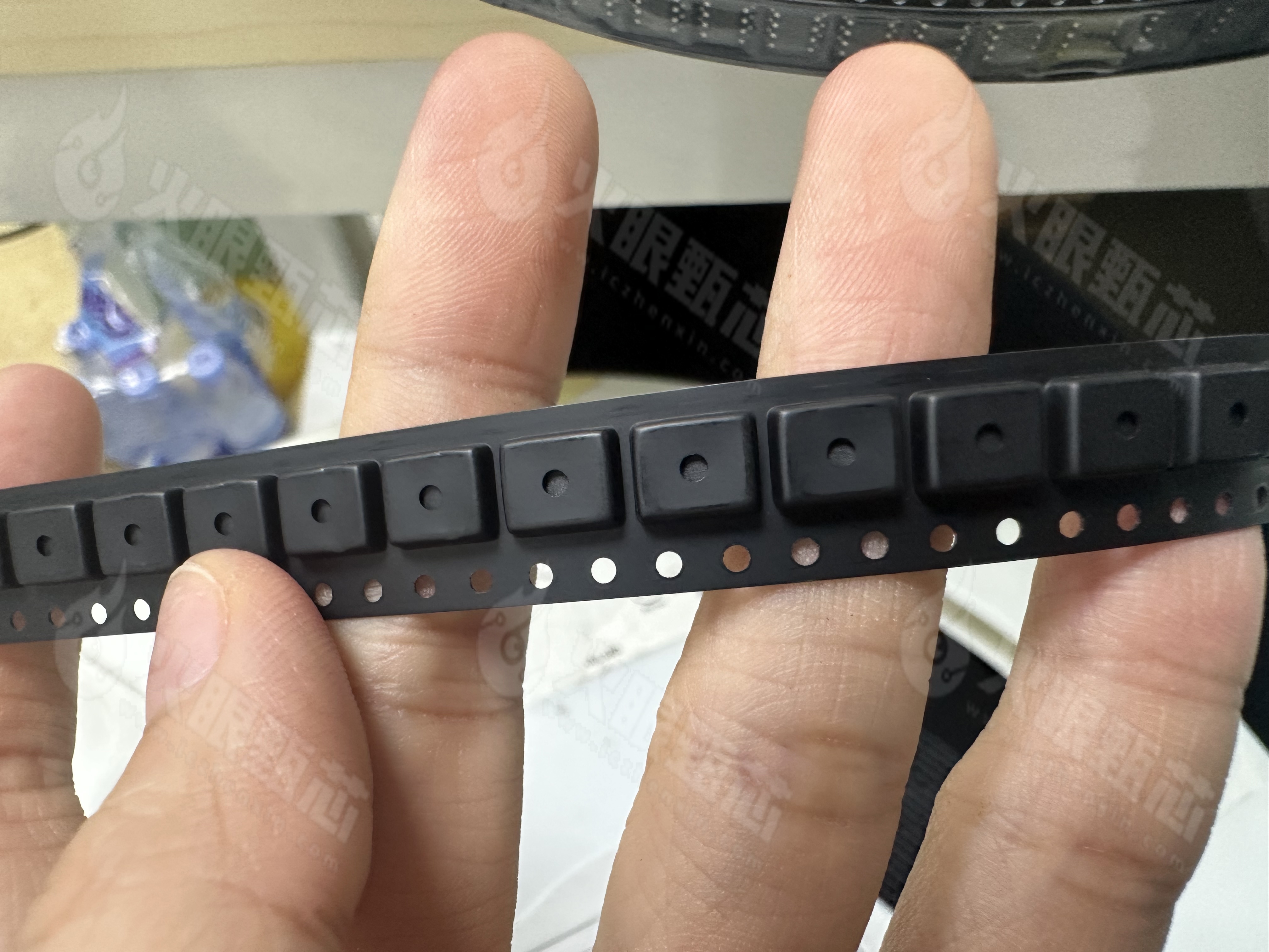IR2103STRPBF