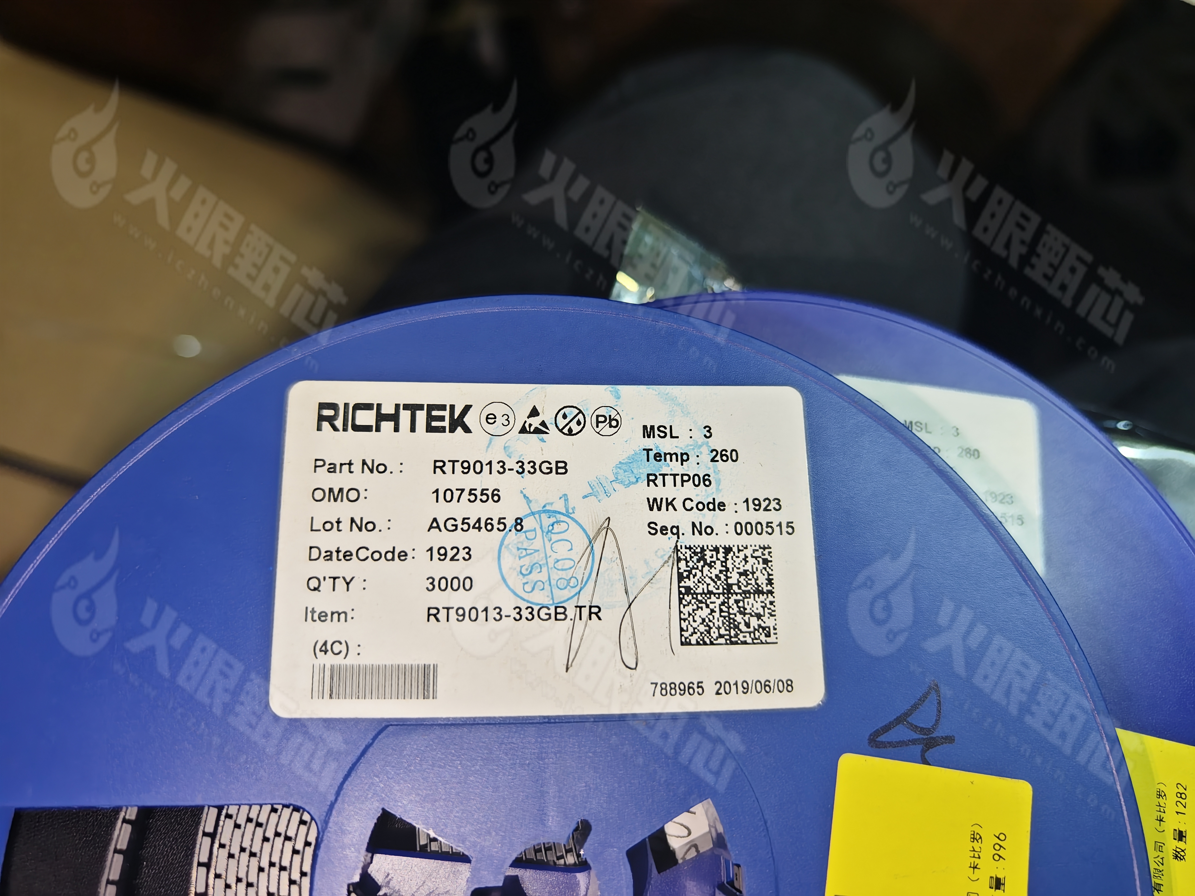 RT9013-33GB