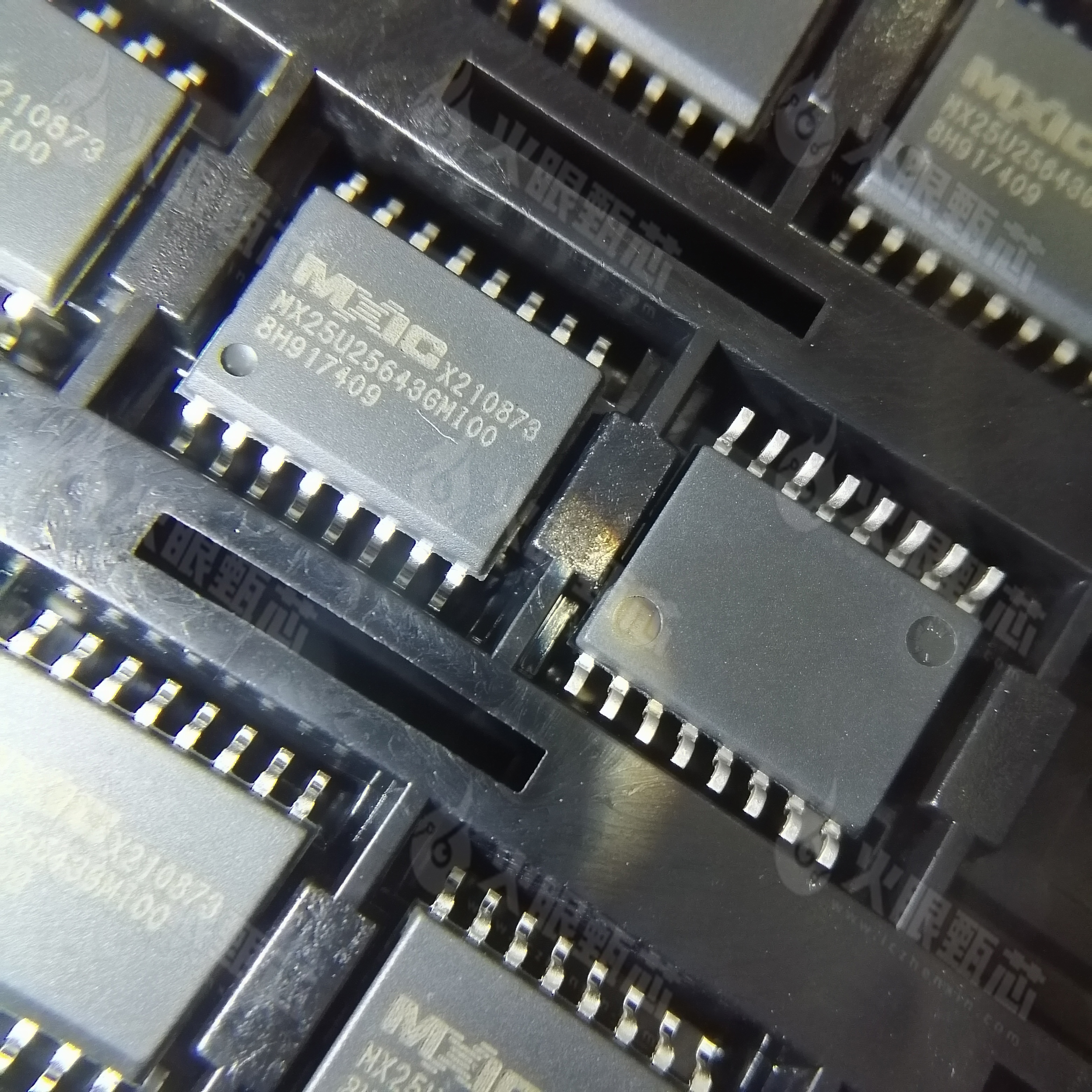 MX25U25643GMI00