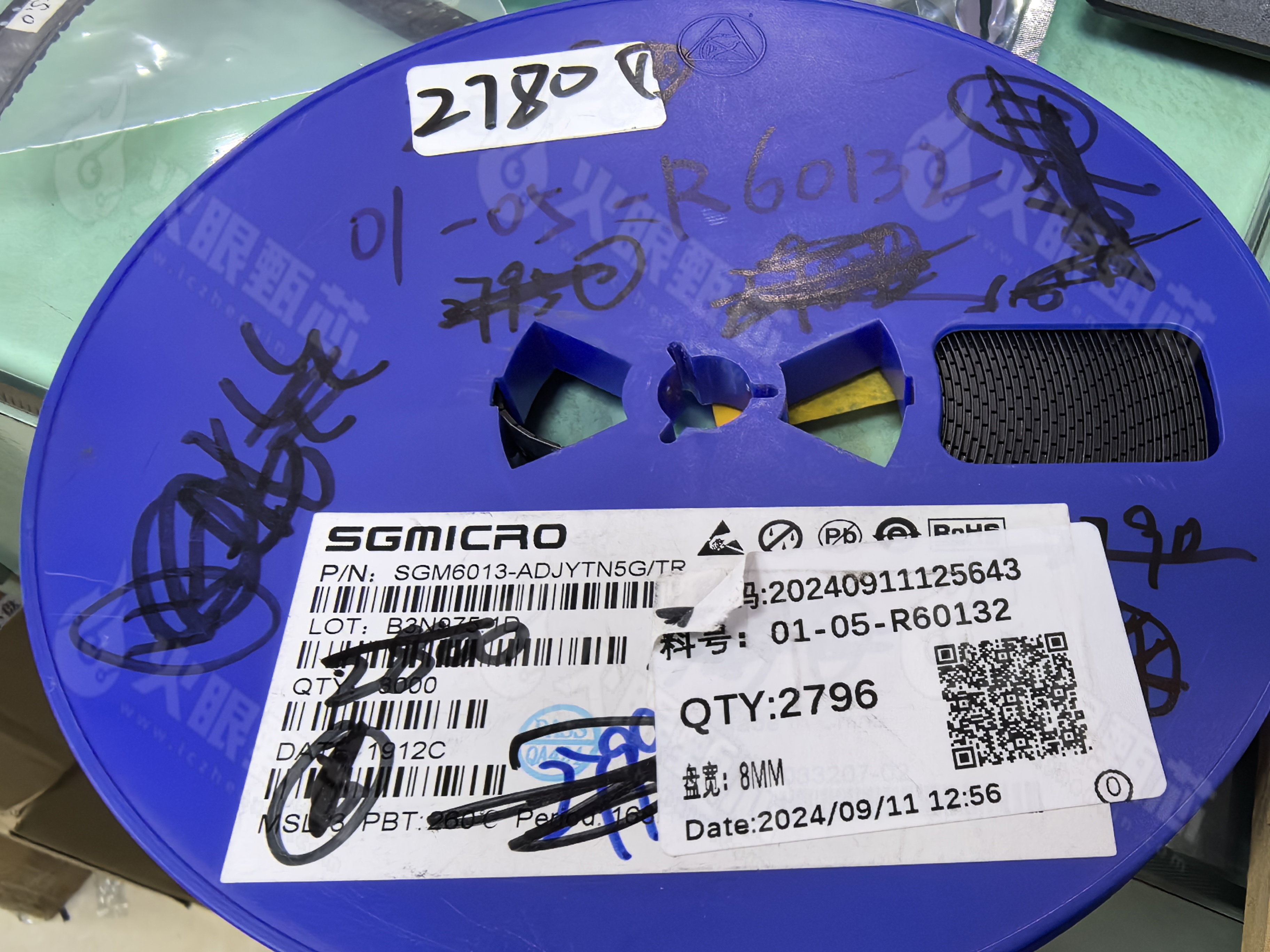 SGM6013-ADJYTN5G/TR
