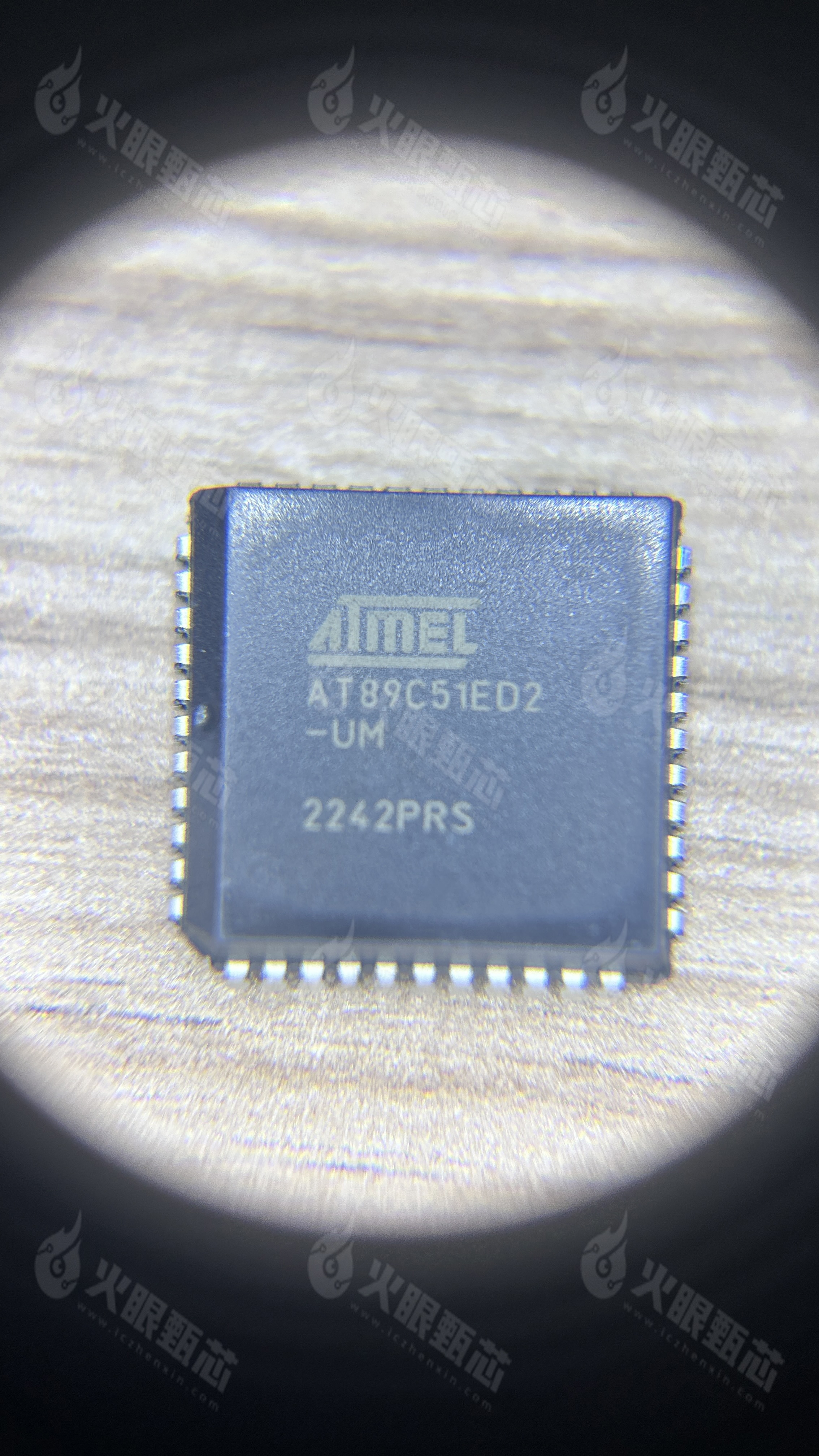 AT89C51ED2-SLSUM