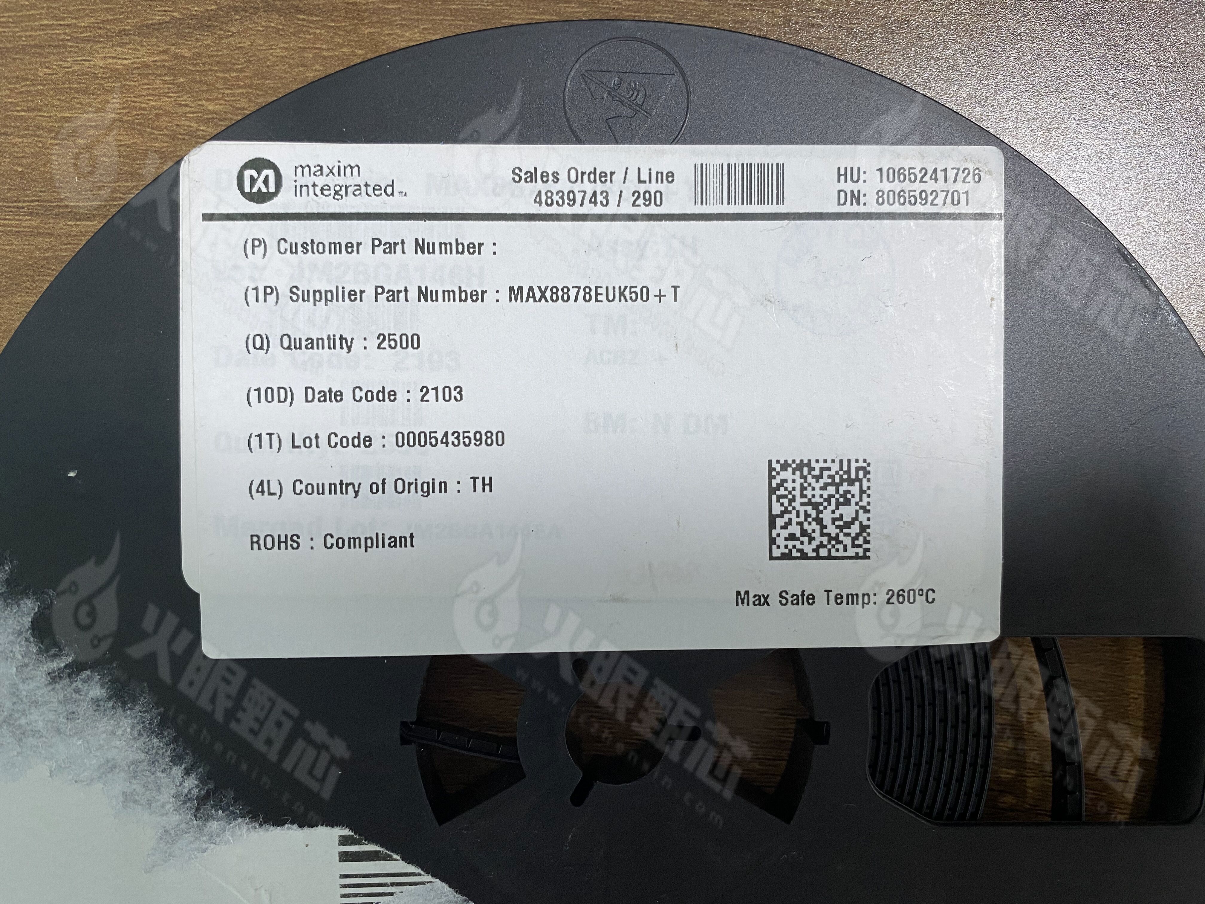 MAX8878EUK50