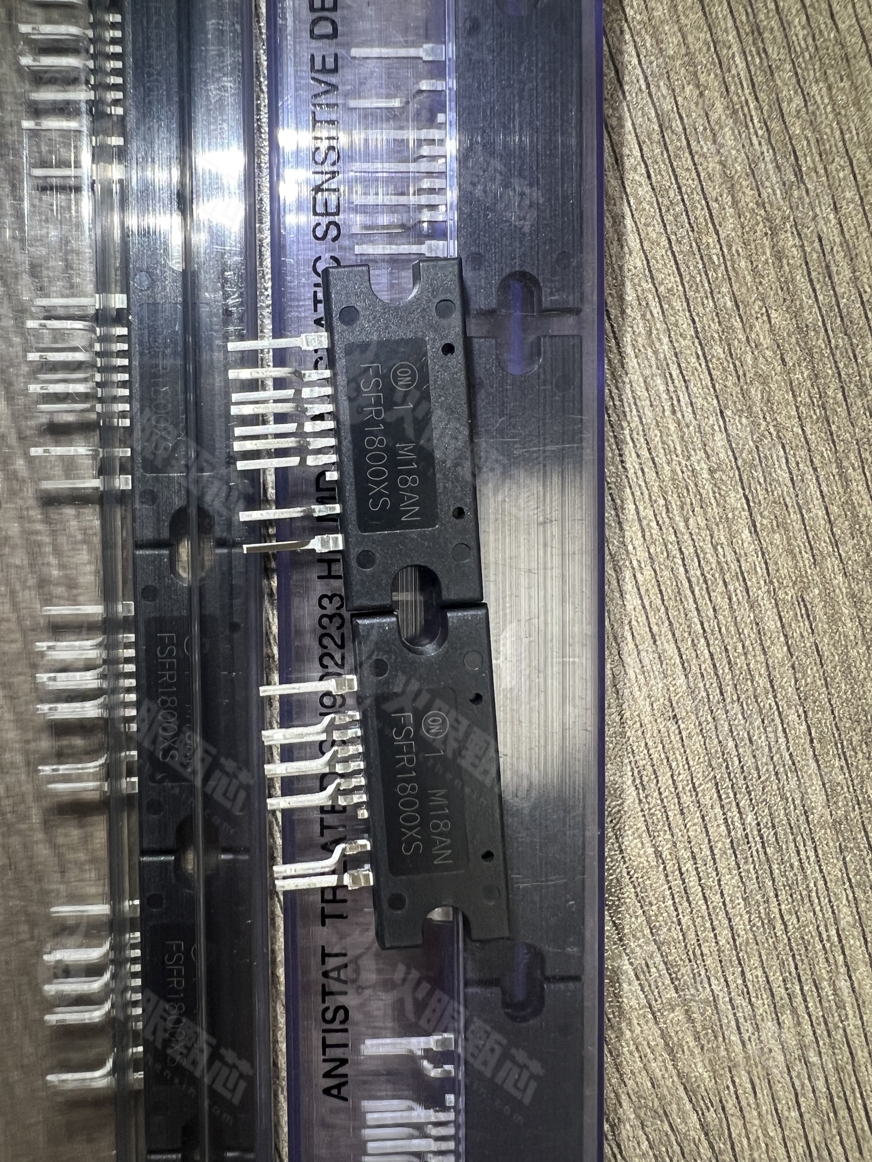 FSFR1800XS