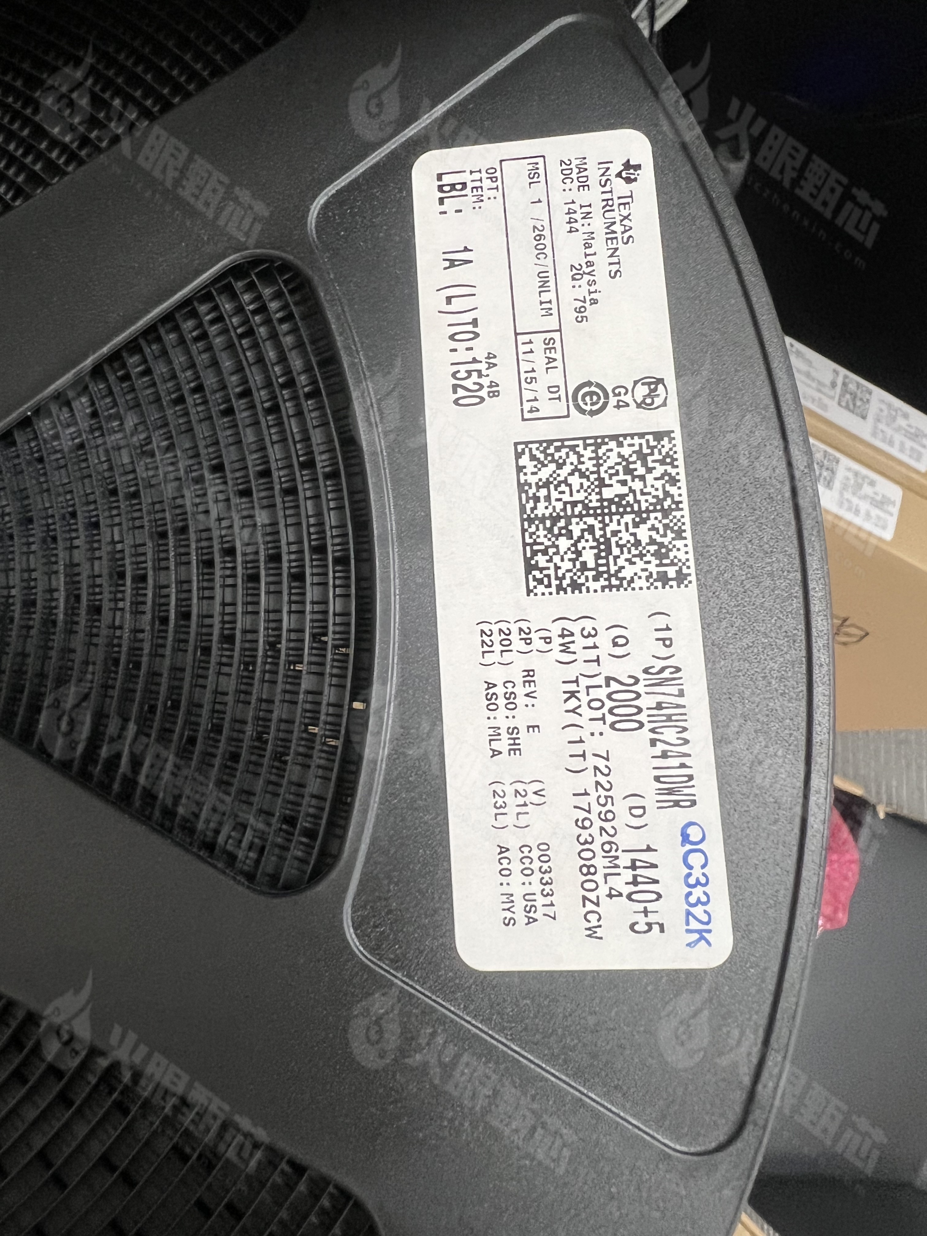 SN74HC241DW