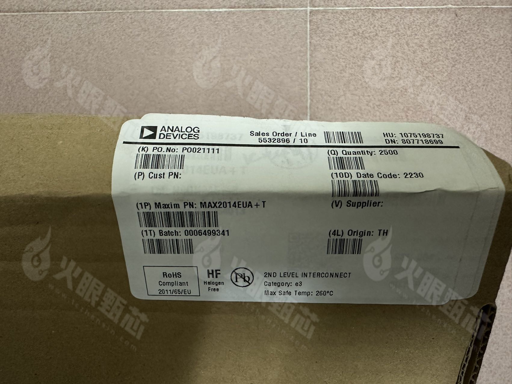 MAX2014EUA+T