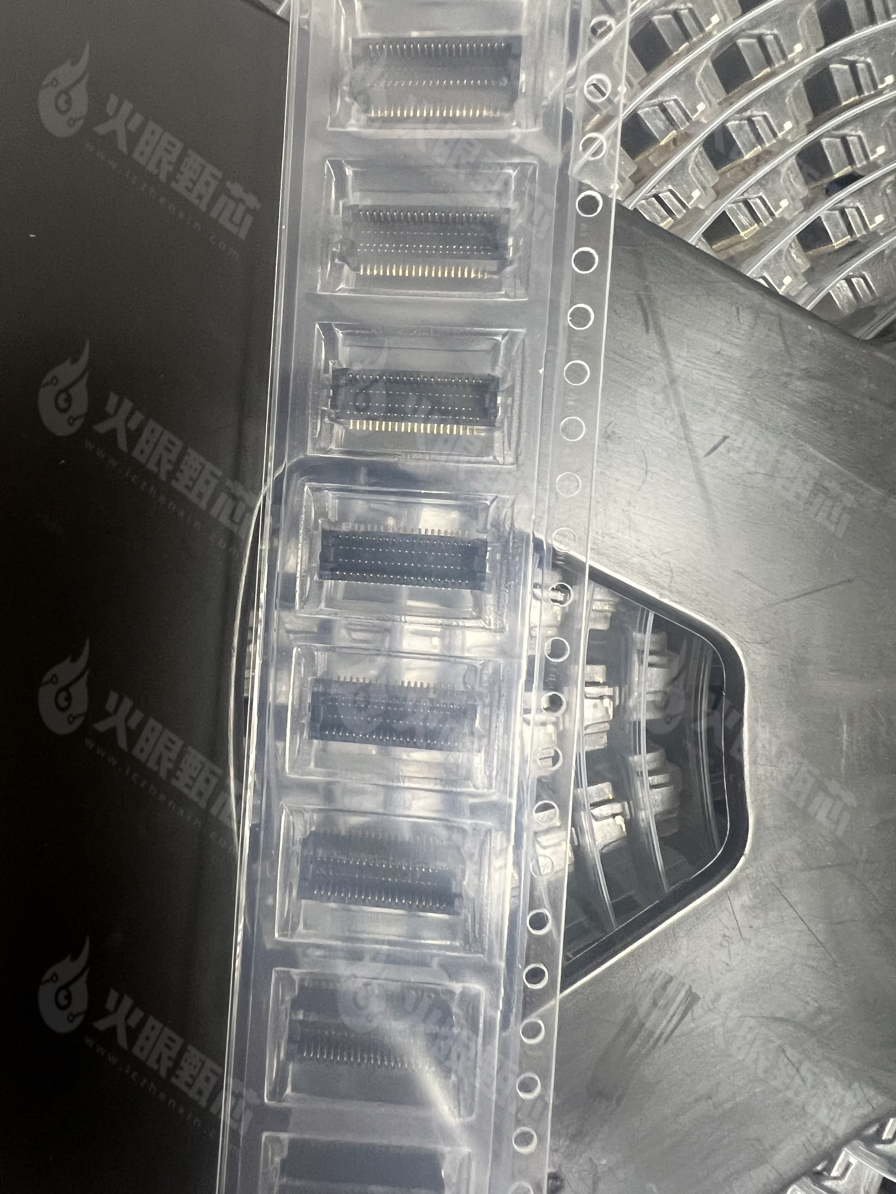 DF12NB(5.0)-40DP-0.5V