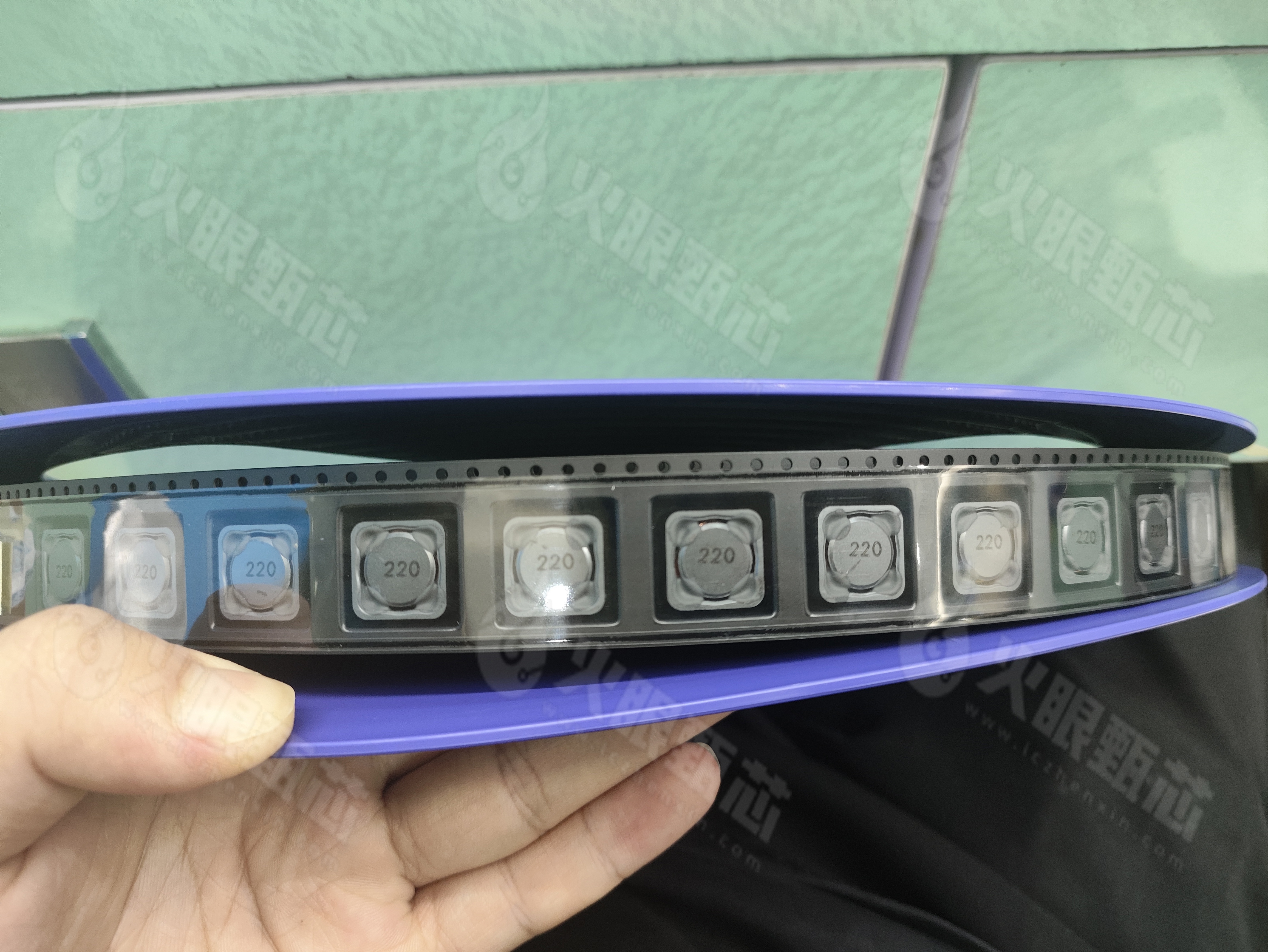 SRR1280-220M