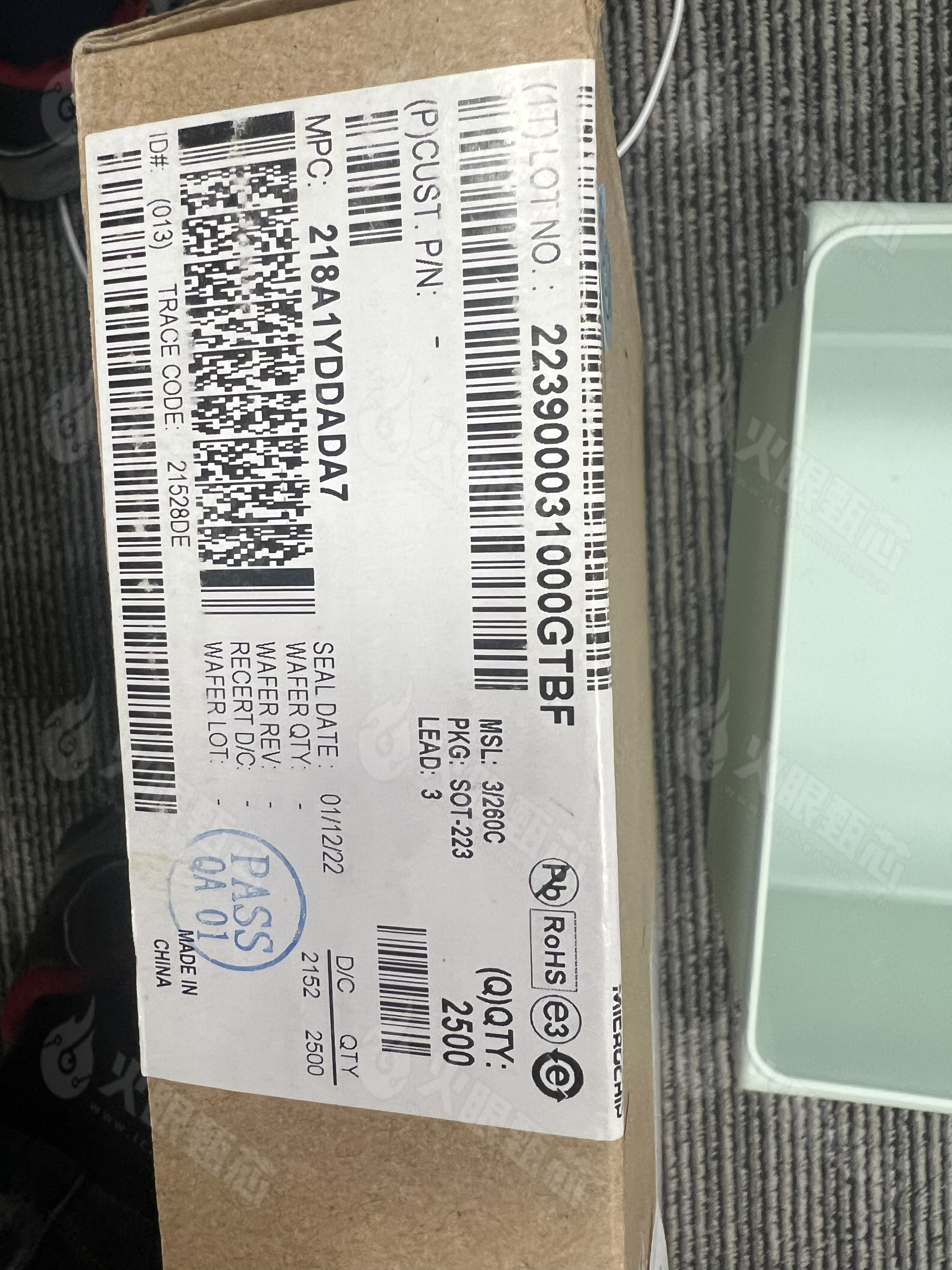 MIC5209-3.3YS-TR