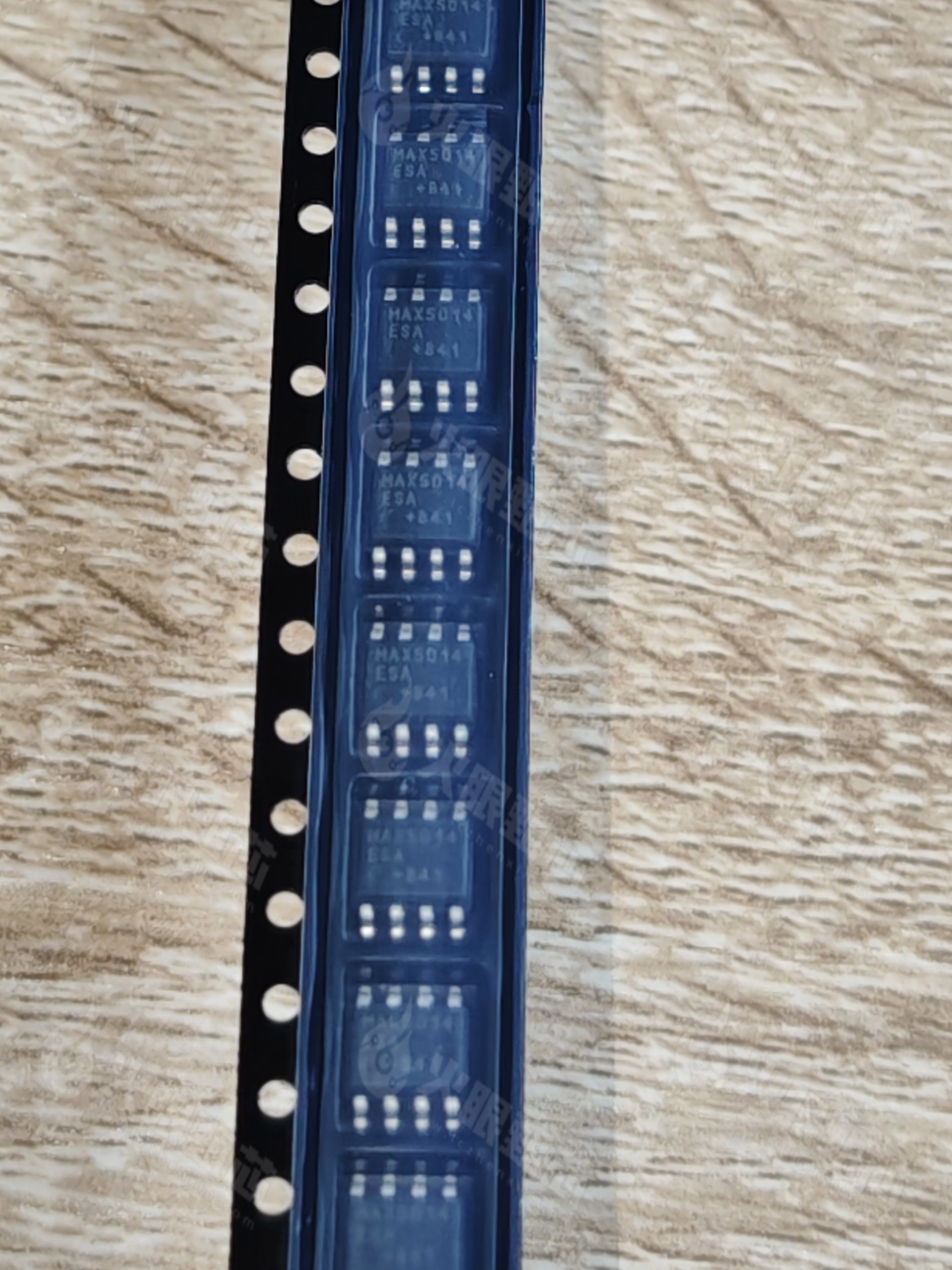 MAX5014ESA
