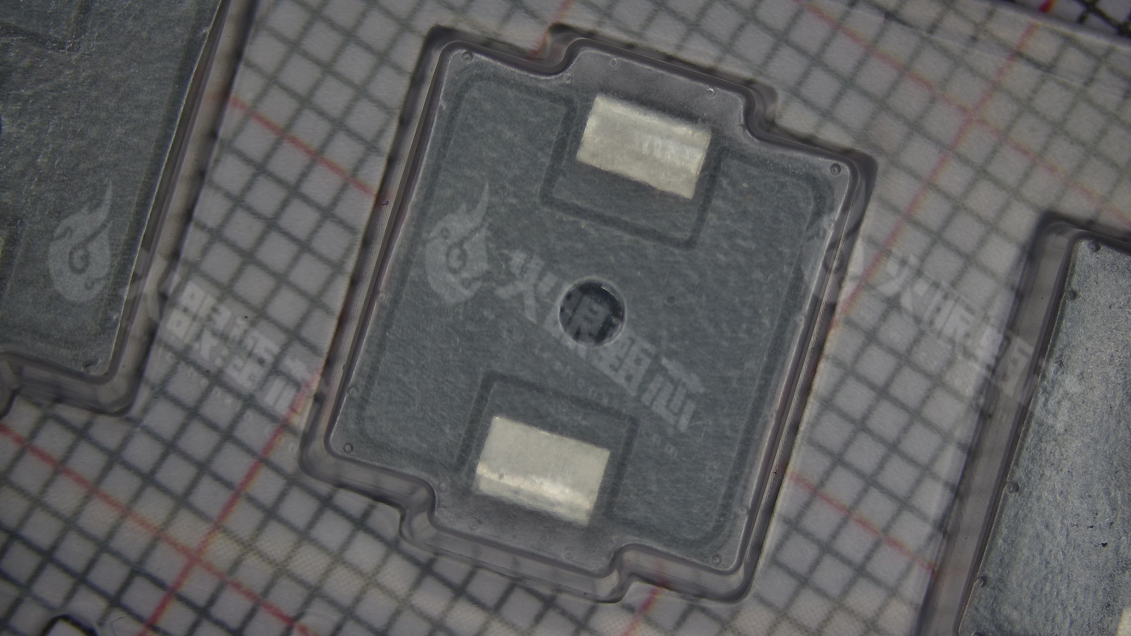 SRP1038A-8R2M