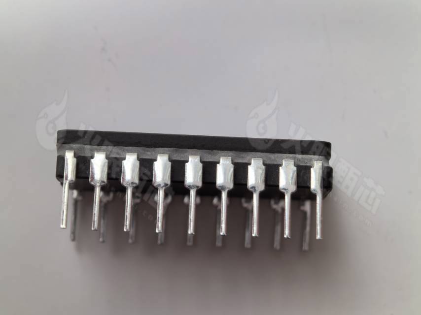 UC1903J/883B