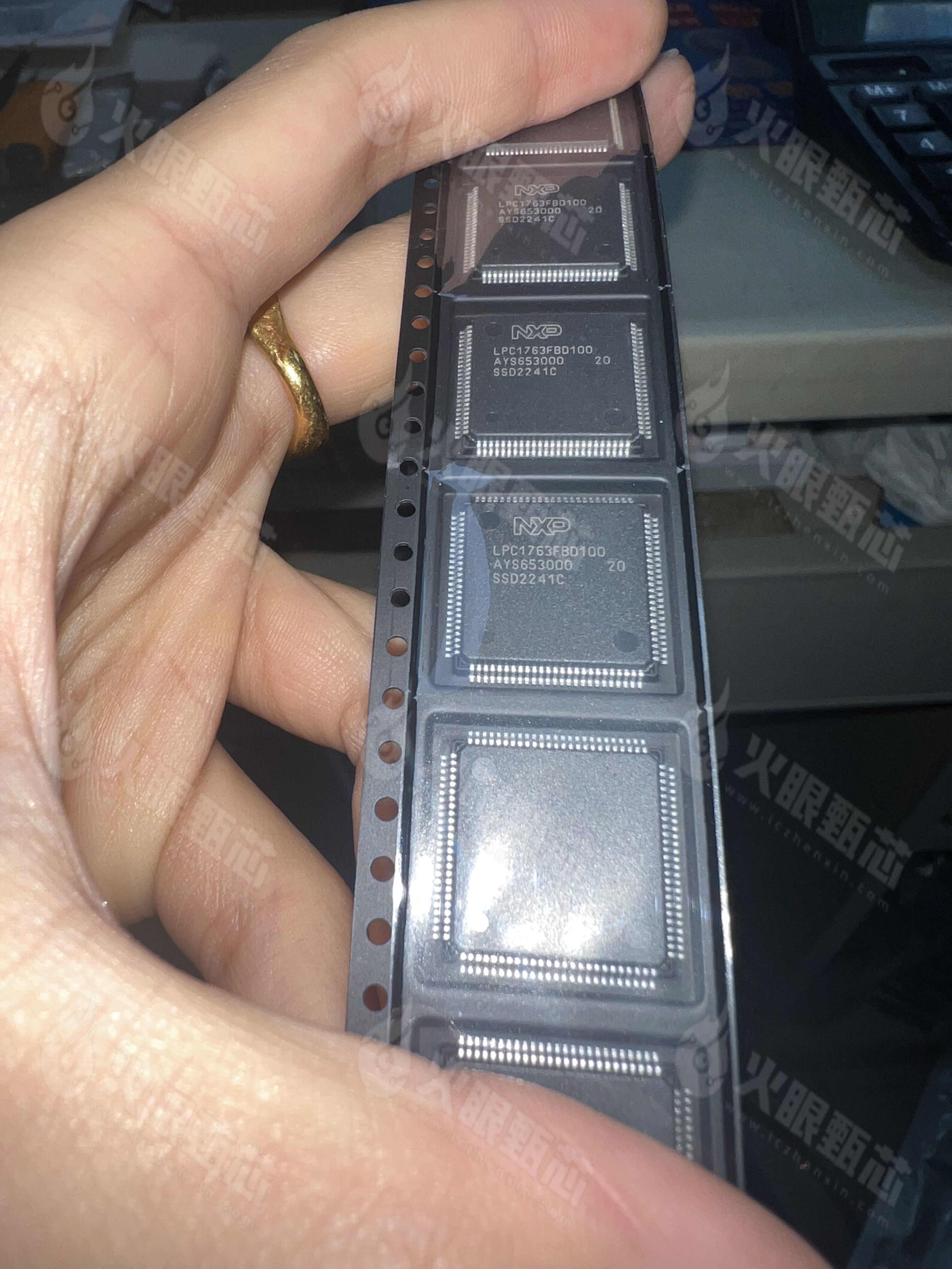 LPC1763FBD100