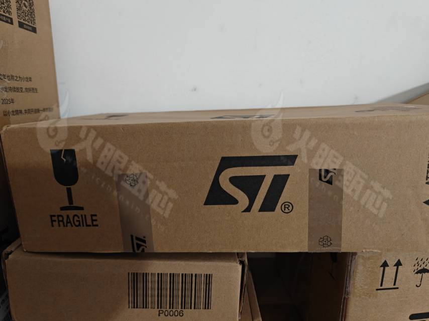 STM32F303RBT6