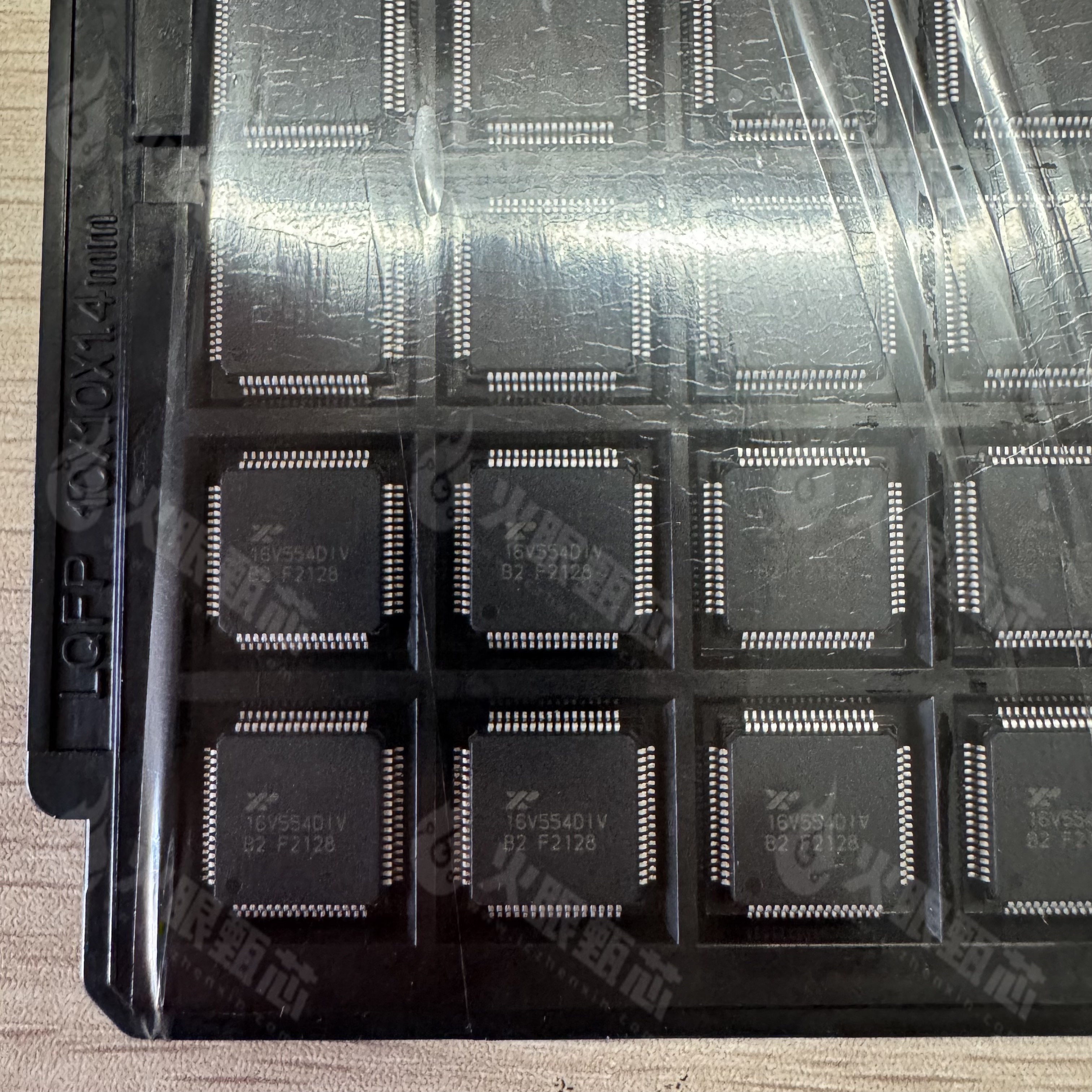 XR16V554DIV-F
