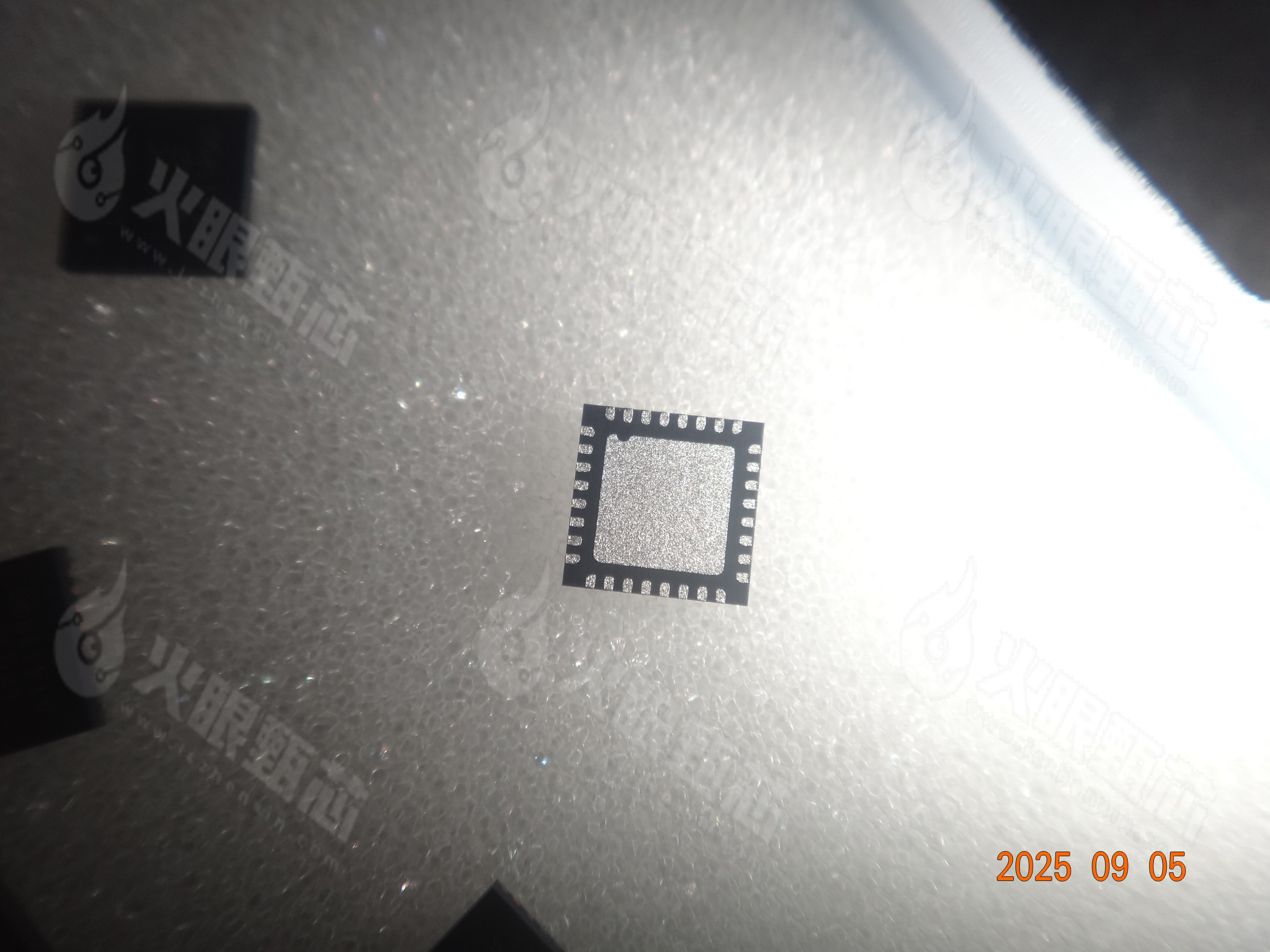 LCMXO2-1200HC-6SG32I