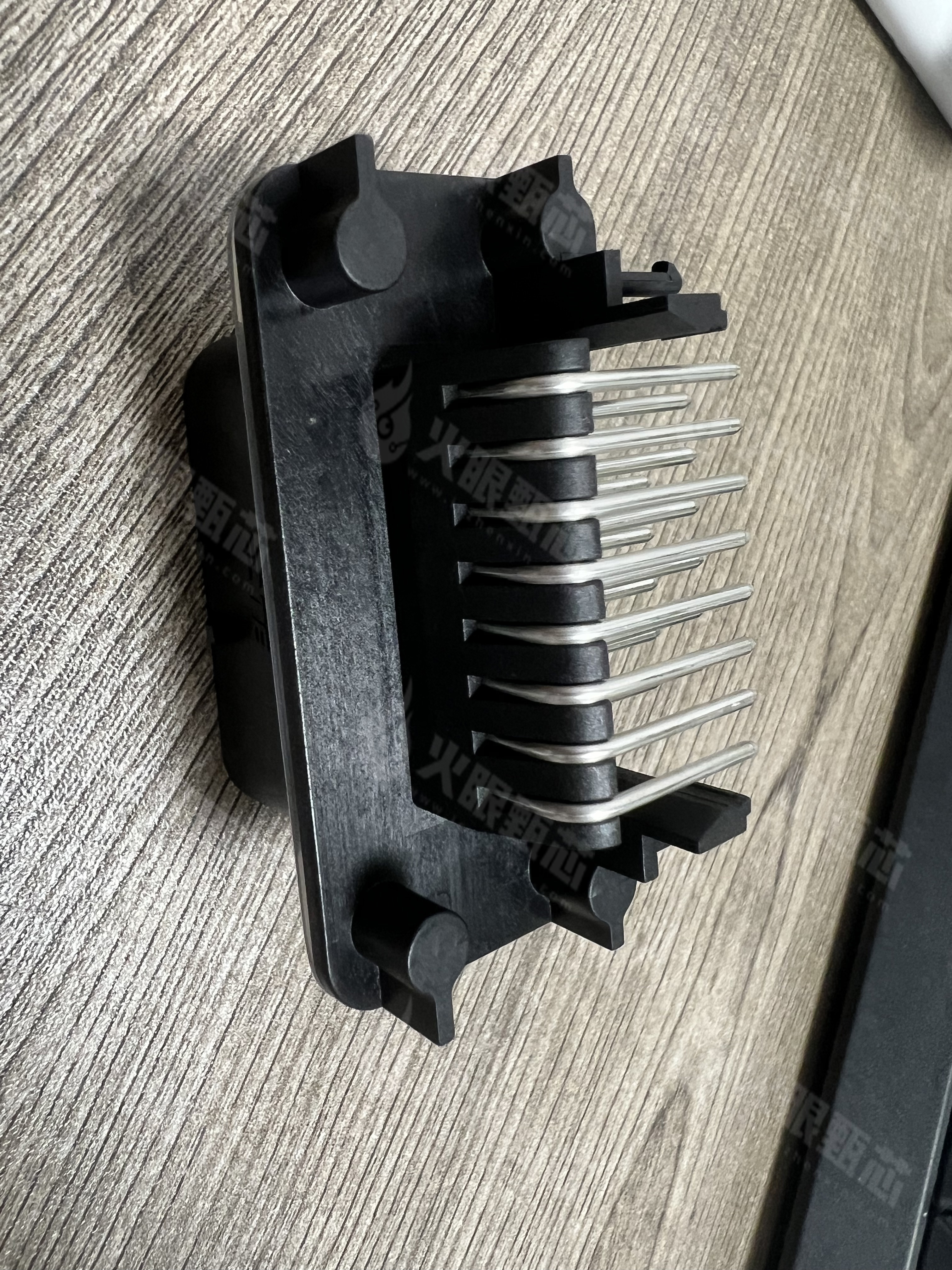 1-776087-1 1-776087-1