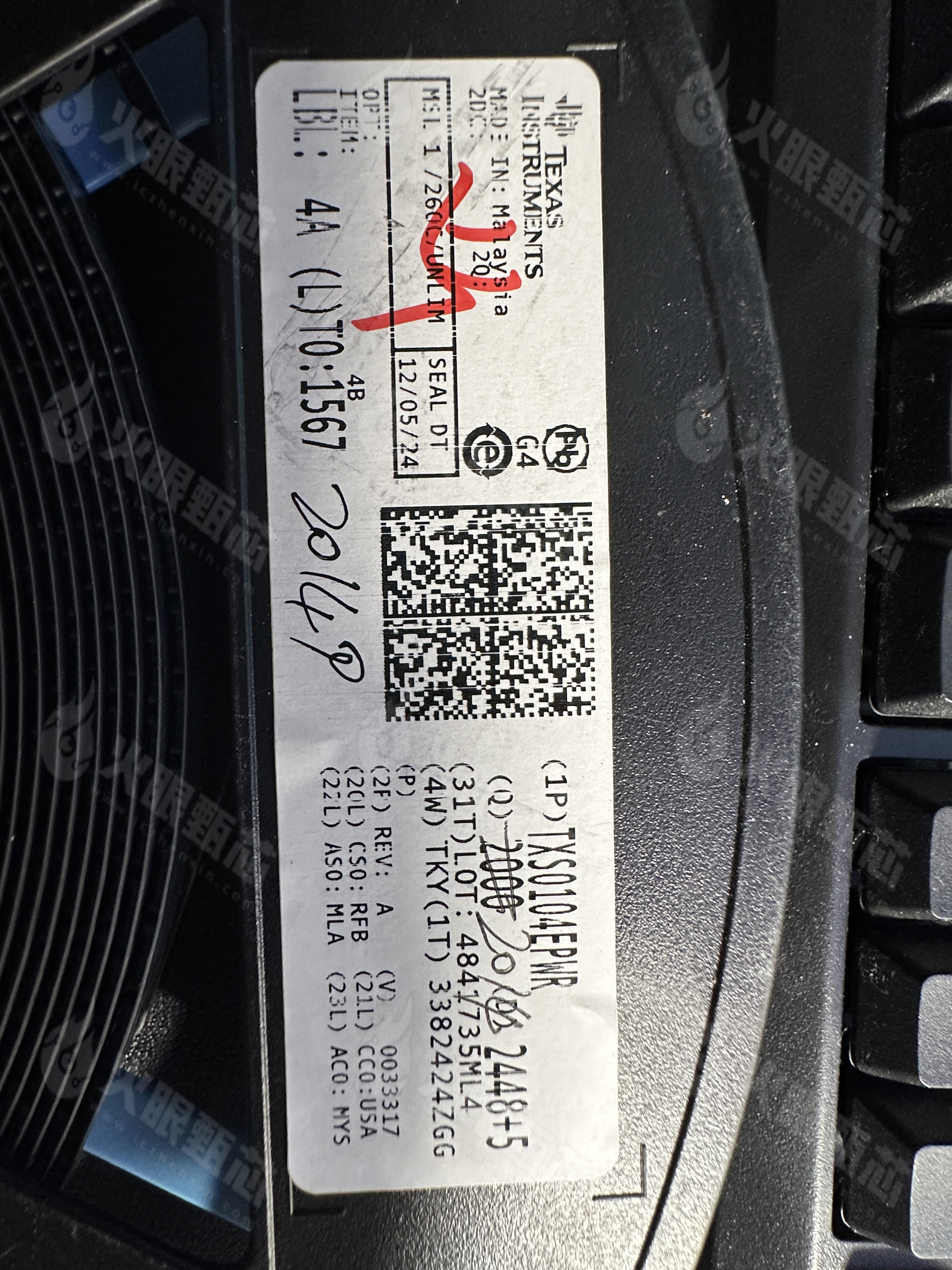 TXS0104EPWR