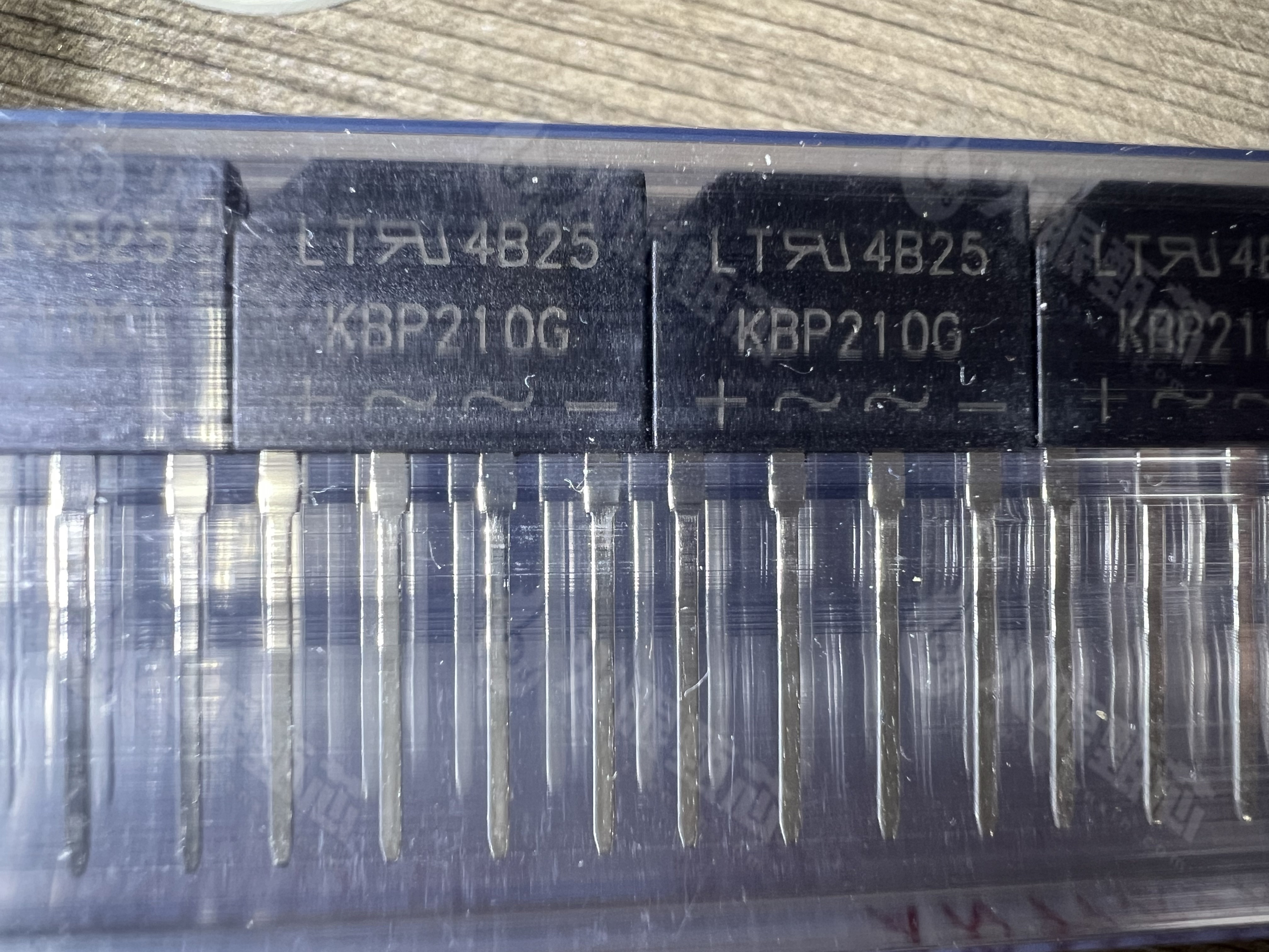 KBP210G