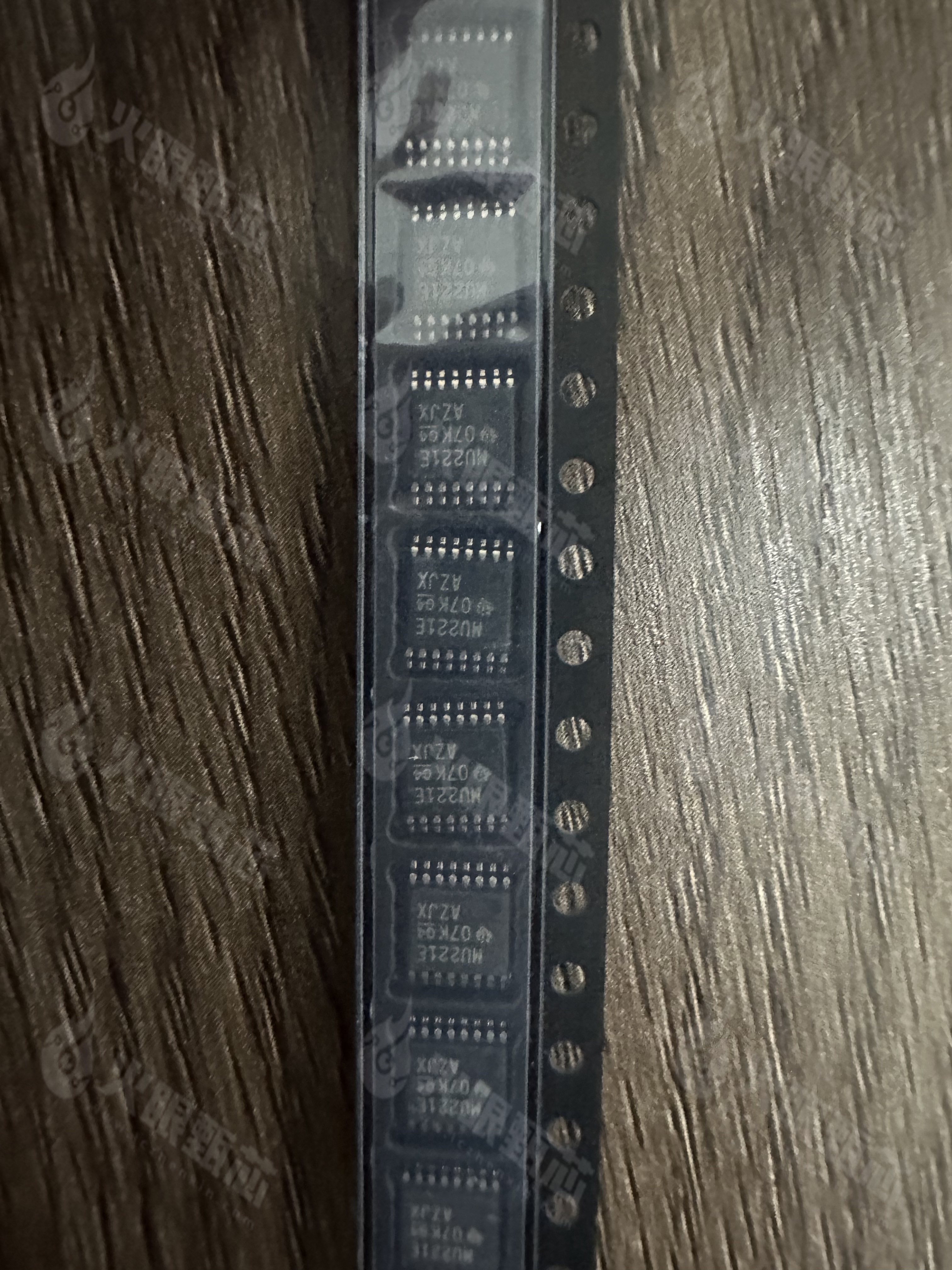 SN65C3221EPWR