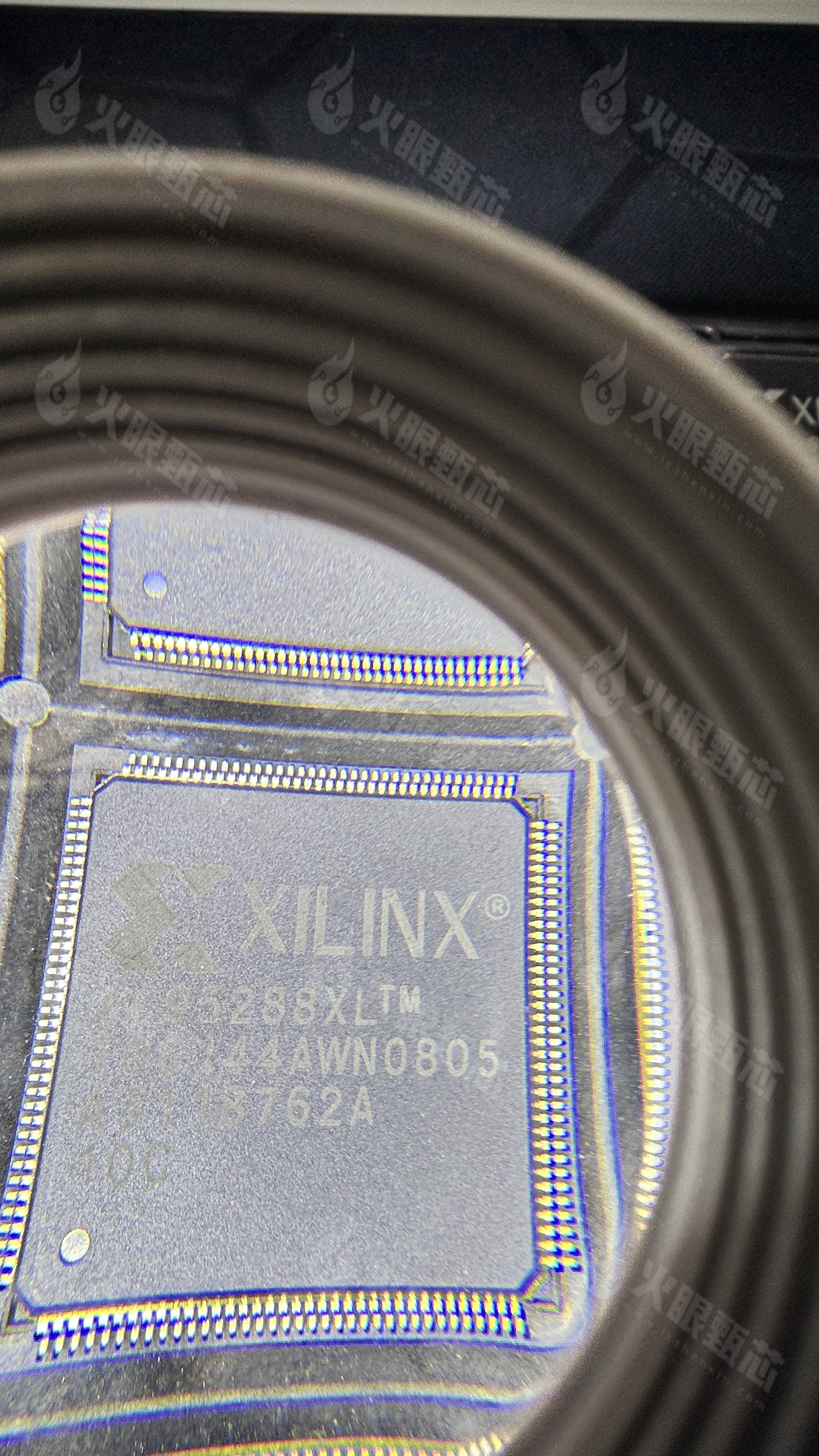 XC95288XL-10TQG144I XC95288XL-10TQG144I