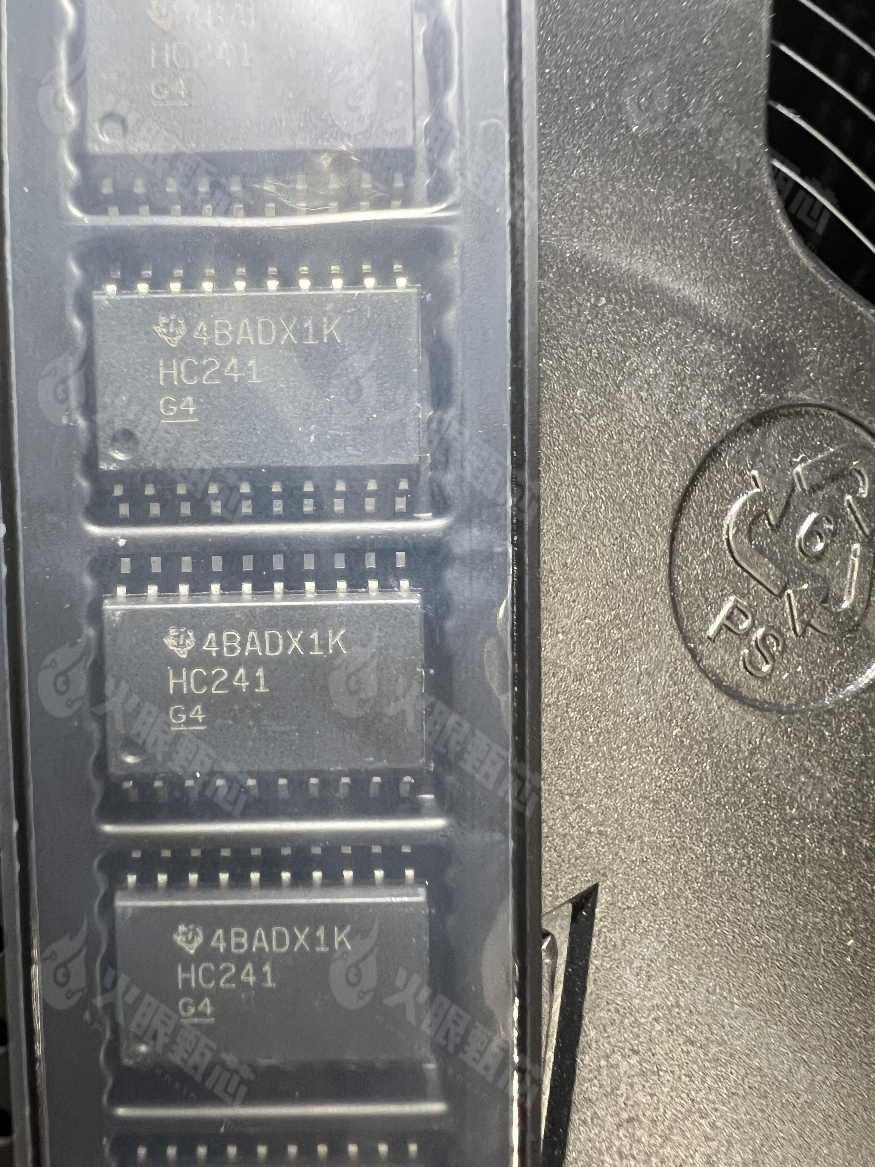 SN74HC241DW