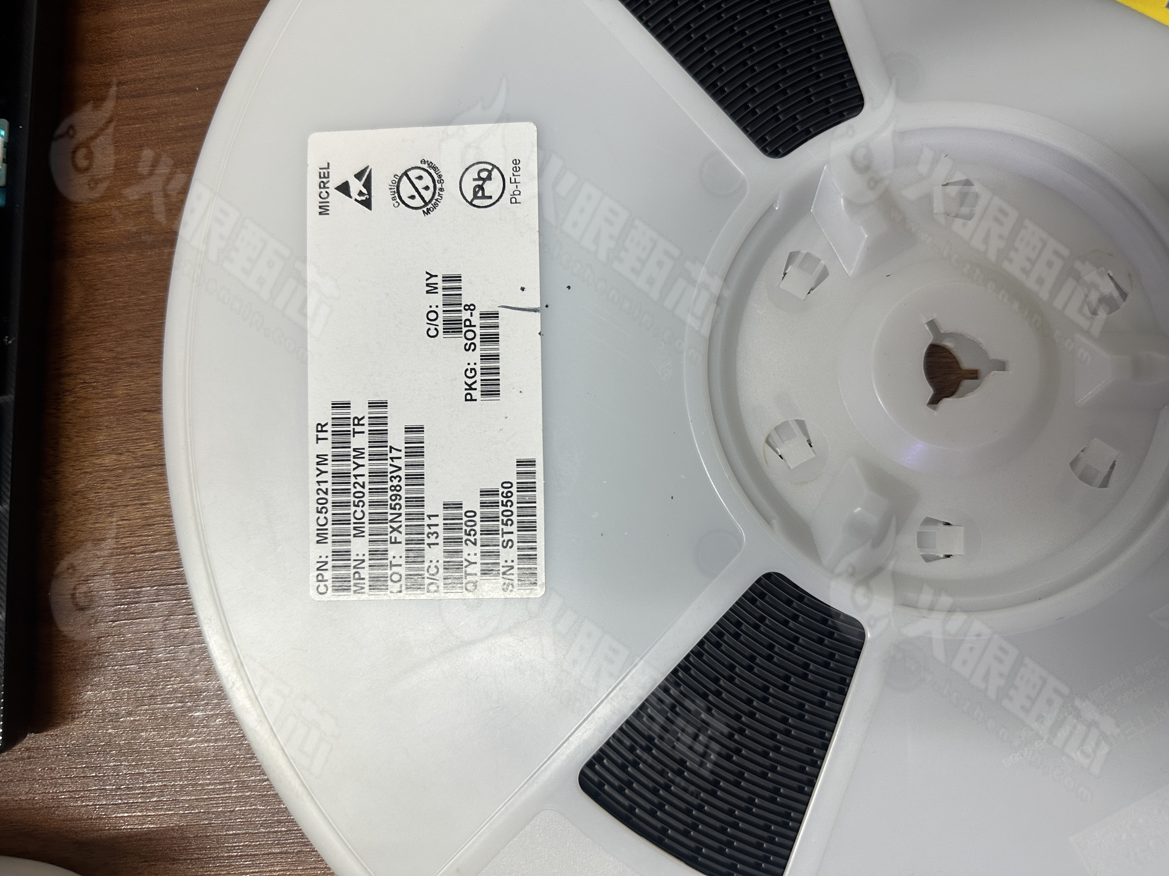 MIC5021YM-TR