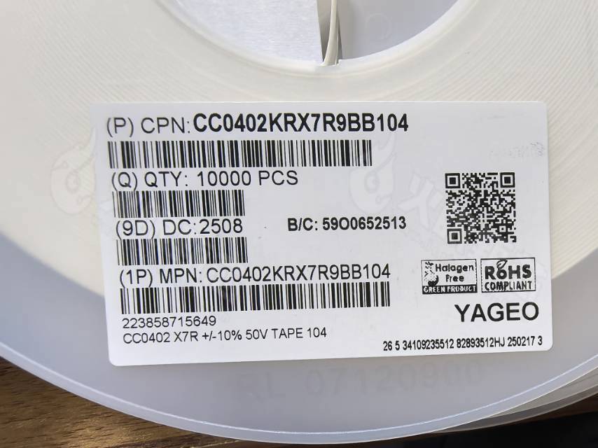 CC0402KRX7R9BB104